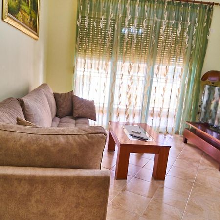 Kalpazo Home Skanderbeg Square Tiranë Ngoại thất bức ảnh
