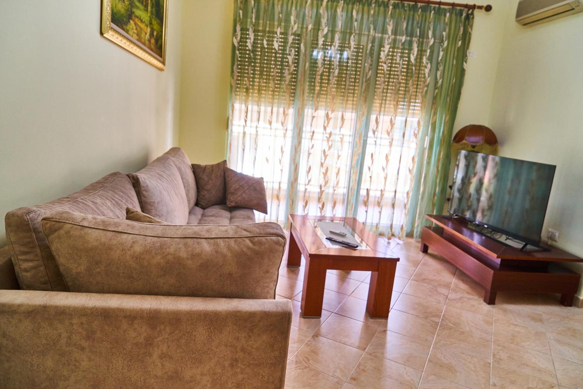 Kalpazo Home Skanderbeg Square Tiranë Ngoại thất bức ảnh