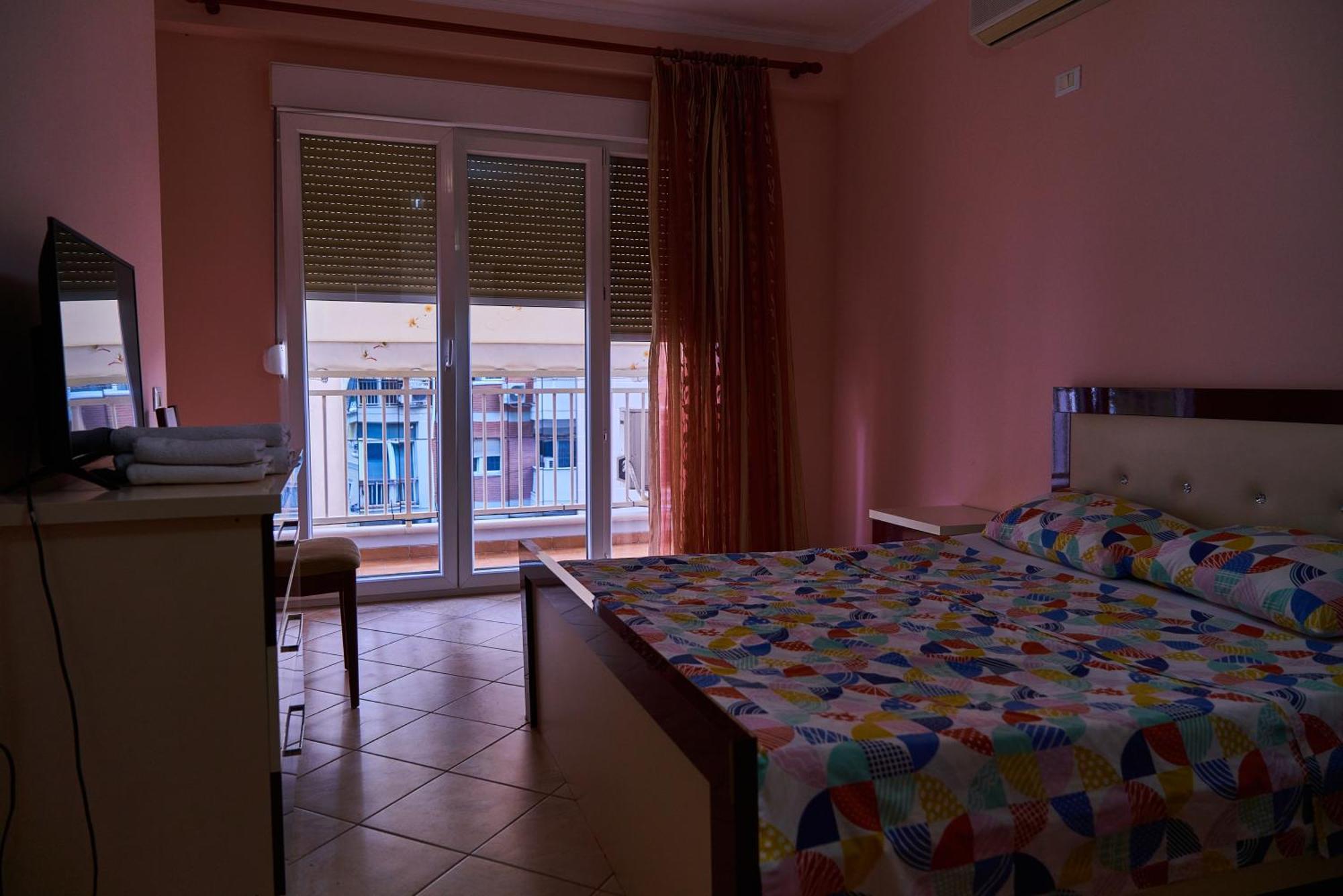 Kalpazo Home Skanderbeg Square Tiranë Ngoại thất bức ảnh