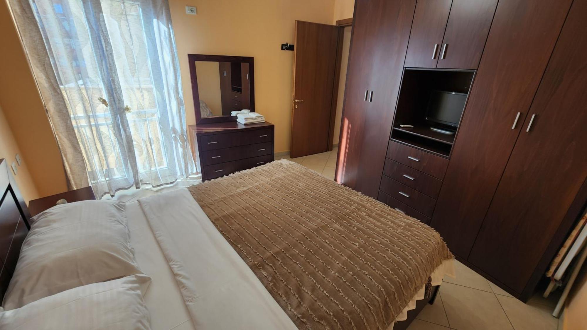 Kalpazo Home Skanderbeg Square Tiranë Phòng bức ảnh